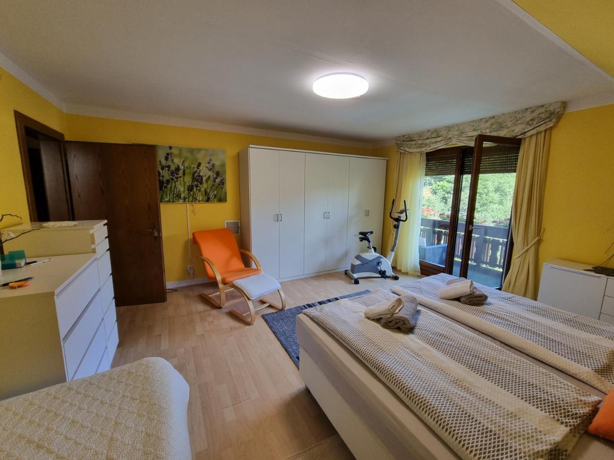 Haus Flora - Ferienwohnung Bodensdorf Dış mekan fotoğraf