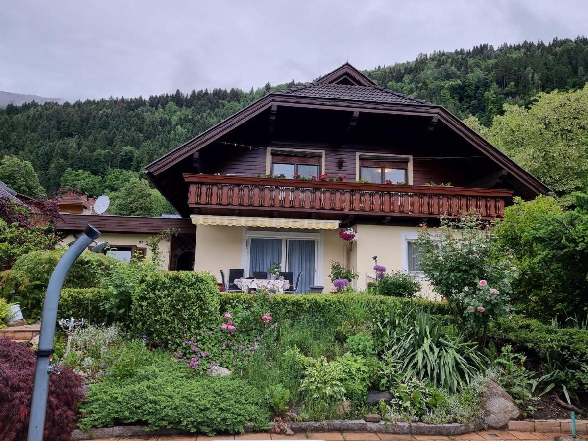 Haus Flora - Ferienwohnung Bodensdorf Dış mekan fotoğraf
