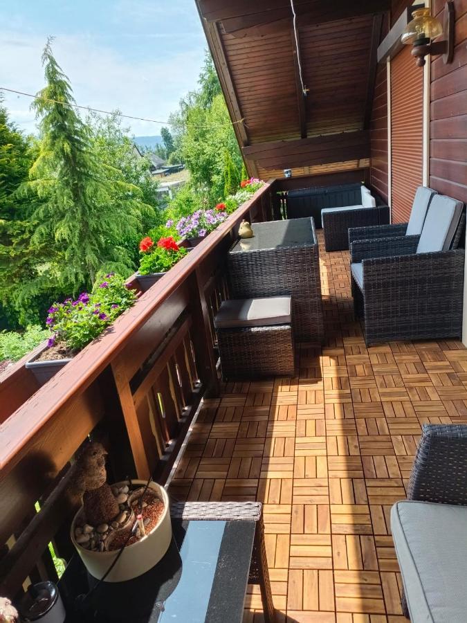 Haus Flora - Ferienwohnung Bodensdorf Dış mekan fotoğraf
